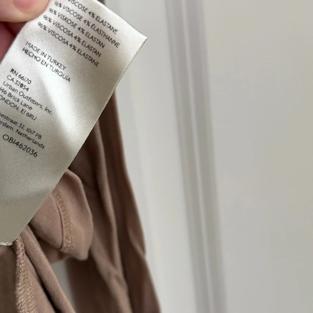 Free People Long Sleeve Vneck Top Large Tan - Picture 6 of 7